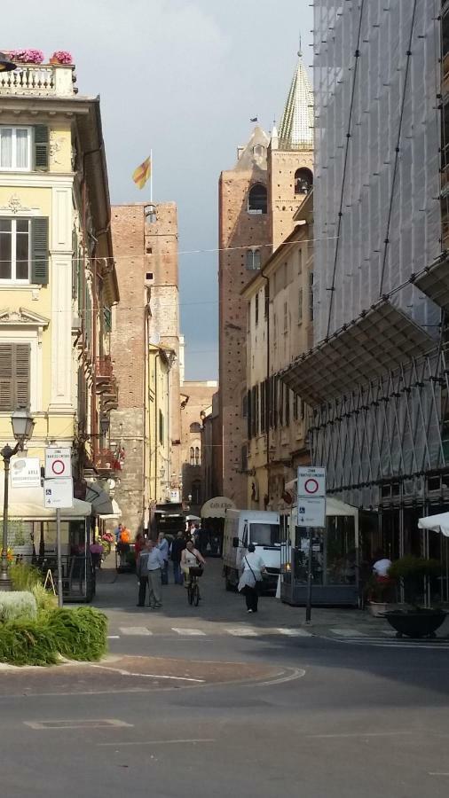 In Vacanza Da Marinella Albenga Exterior photo